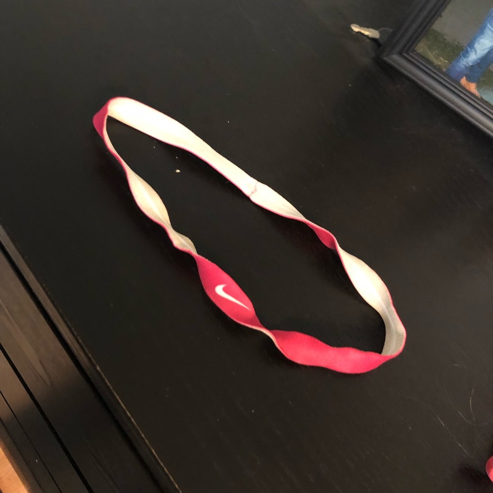 bright pink nike headband